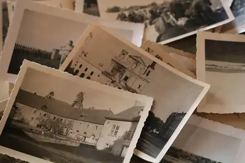 Konvolut 99 Fotos eines Soldaten , zerstörte Städte, Frankreich u. Russland ?