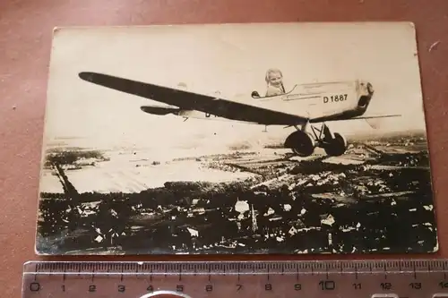 tolles altes Foto - Fotomontage, Kind im Flugzeug D1887 - 1936