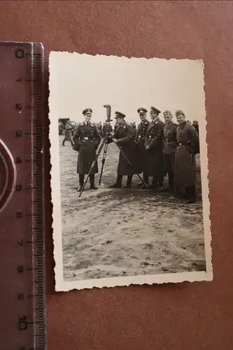 tolles altes Foto Soldaten Luftwaffe - Ausbildung ? Scherenfernrohr