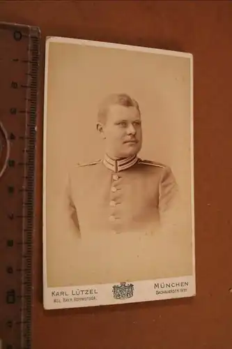 tolles altes CDV Foto Portrait eines Soldaten  München