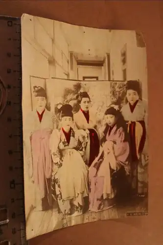 tolles altes Foto fünf hübsche Asiatinnen - China ,  Japan ? 1900-1910 coloriert