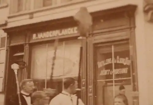 tolles altes Foto - Stadt Belgien ? Trauerzug - R. Vanderplancke Geschäft