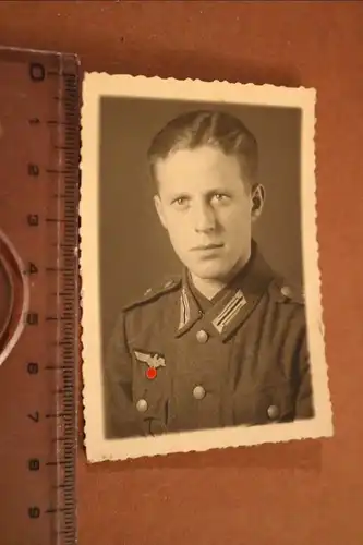 tolles altes Ausweisfoto ?  Portrait Soldat