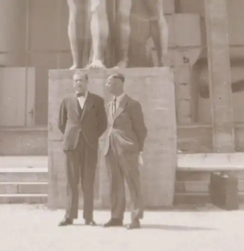 tolles altes Negativ - Denkmal ? Statue zwei Männer - Berlin ? 30-40er Jahre 