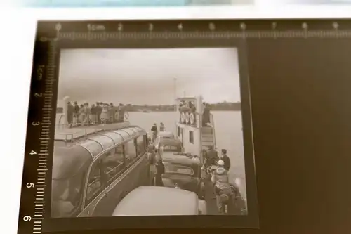 tolles altes Negativ - Autofähre - Ort ?? Oldtimer - 50-60er Jahre 