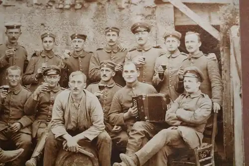 tolles altes  Gruppenfoto Soldaten 45 Inf.Regt ??? einer mit Pickelhaube