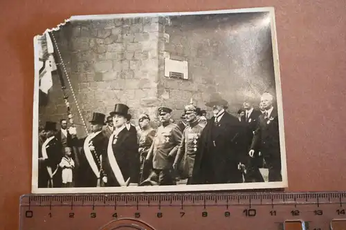 tolles altes  Foto - verschiedene Generäle ??  Parade ?? 