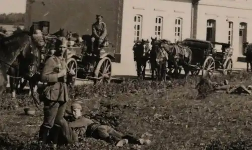 tolles altes Foto - Soldaten Pferde Fuhrwerke Bahnhof Raisdorf