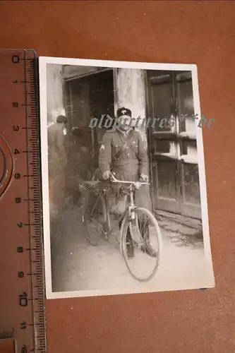 tolles altes Foto - Soldat mit Fez - Afrika ??? Uniform ?? 1942
