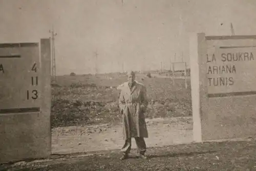tolles altes Foto - Soldat Wegweiser  Afrika - Tunis , Borgel, Armana