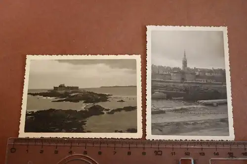 zwei  alte Fotos-  Gebäude Burg Saint Malo