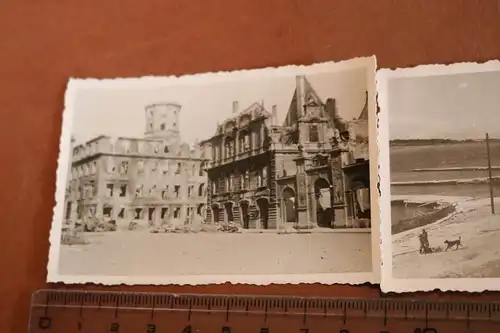 drei alte Fotos-  zerstörte Gebäude, Kirche, Strand - Riga  1941