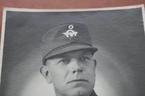 tolles altes Foto - Portrait eines Polizisten - Polizei-Div ?  Feldmütze 