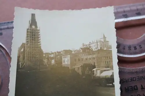 altes Foto - Stadt - Kirche - Gebäude - Lazarett ?? Rote Kreuz Fahne 