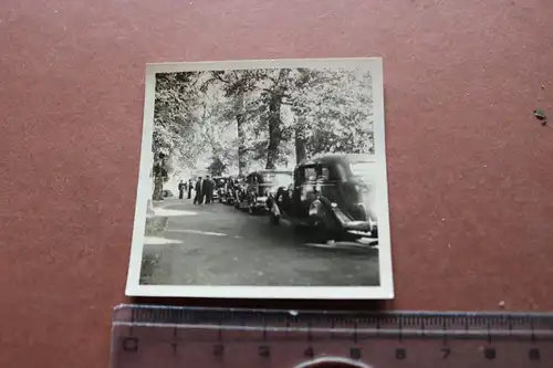 tolles altes Foto - Chauffeure ?? Oldtimer - Düsseldorf ? - 50er Jahre ?