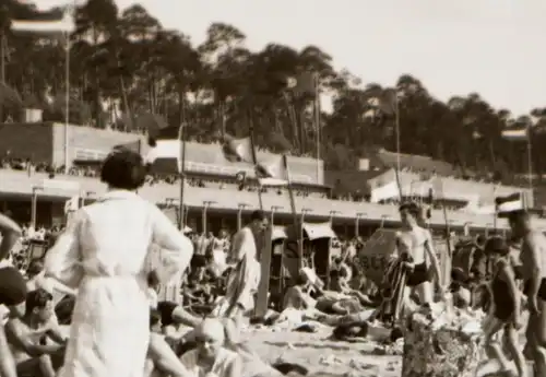 tolles altes Negativ Badestrand - Strandkörbe - Ort ??? 30-40er Jahre