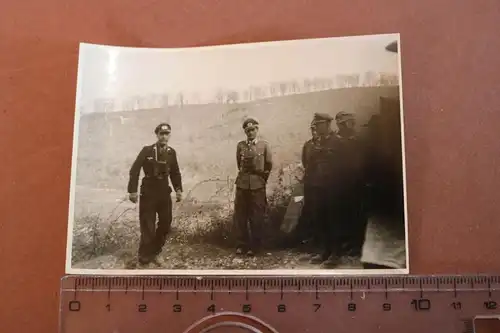 zwei alte Fotos - Pz.Hauptm.  und andere Offiziere - DKiG 