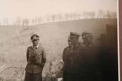 zwei alte Fotos - Pz.Hauptm.  und andere Offiziere - DKiG 