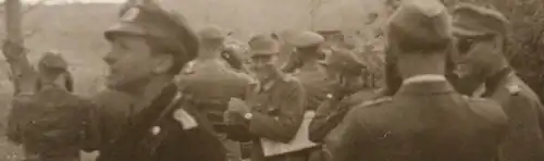 zwei alte Fotos - Pz.Hauptm.  und andere Offiziere - DKiG 
