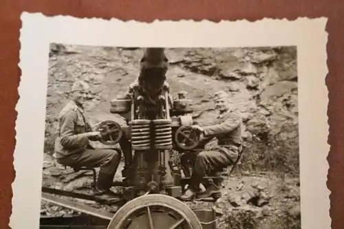 altes Foto - Soldaten mit erbeuteter französischer Flak -  Laisey  ??