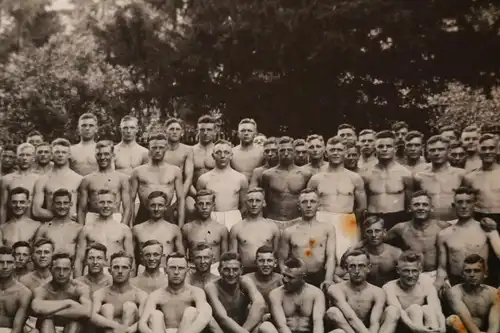 tolles altes Gruppenfoto 16. Kompagnie I.R. 6  beim Sport Sommer 1929