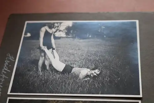 sechs tolle alte Fotos - Gruppenausflug - hübsche Frauen - 1929