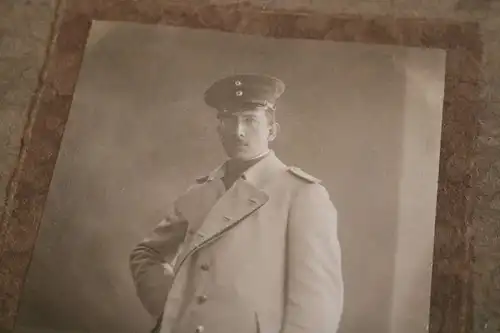 tolles altes Foto - Portrait eines Soldaten im Mantel - Fürth i.B.