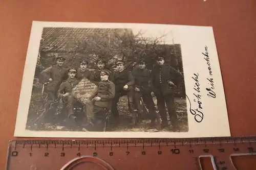 tolles altes Foto - Gruppe Soldaten Weihnachten  1917 - Ort Koyelles  ????