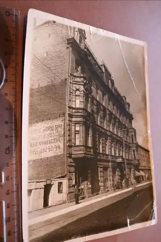 tolles altes Foto - Gebäude Strasse - Polen ? Cement Wapno Cips ? 30er Jahre ?
