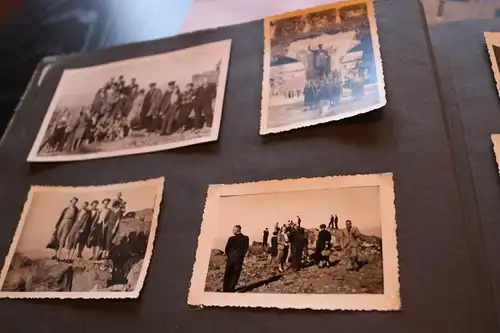 zwei tolle alte Alben - Fussballmannschaft, Familie , Soldaten usw- 185 Fotos