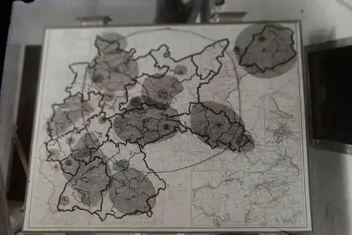 zwei alte Glasnegative Karte Deutsches Reich Rundfunk-Empfang Stand 1935