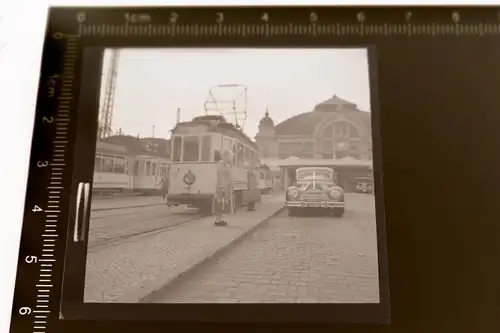 tolles altes Negativ - Bahnhof Halle an der Saale mit Strassenbahn 50er Jahre ?