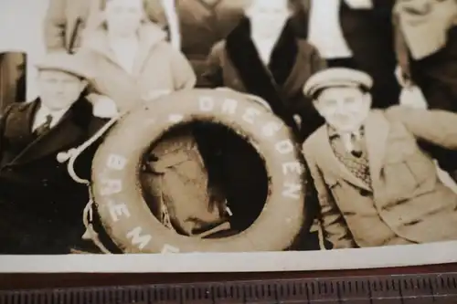 tolles altes Foto - Personen auf Schiff Dresden - Bremen - Ausreise USA 1928