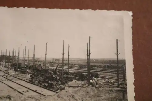 altes Foto - zerstörter Bahnhof - Ort ????