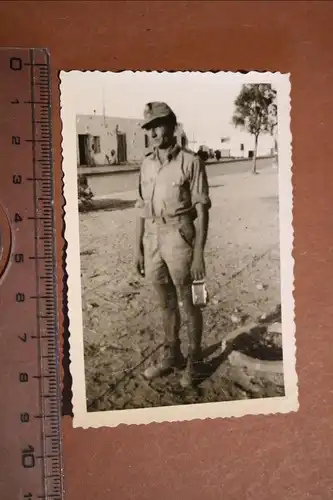 tolles altes Foto - Portrait eines Soldaten Afrika ?? DAK ?