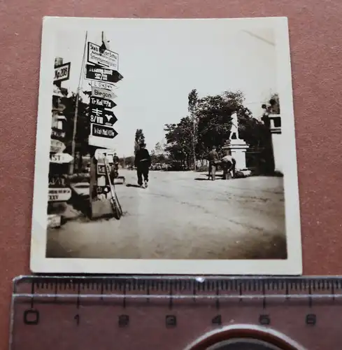 altes Foto - Soldaten , Schilderwald - Ukraine ?? Uman ?