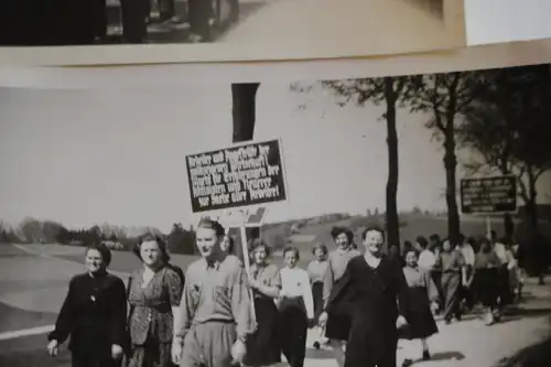 12 tolle alte Fotos - 1. Mai Festumzug 1952 - Olbernhau