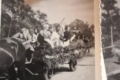 12 tolle alte Fotos - 1. Mai Festumzug 1952 - Olbernhau