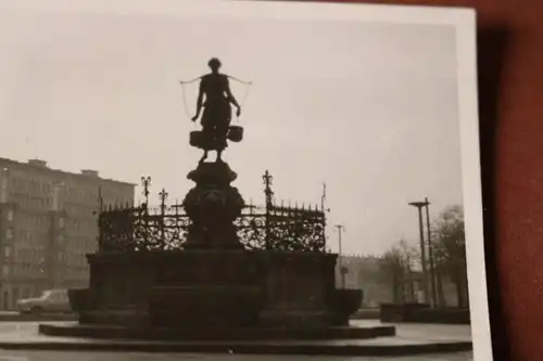 tolles altes Foto - Der Mägdebrunnen in Leipzig - 50-60er Jahre ??