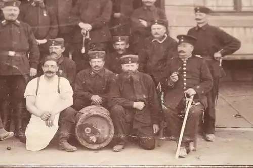 tolles altes Gruppenfoto - Soldaten 31 Inf. Regt. ?  Kragenspiegel 31