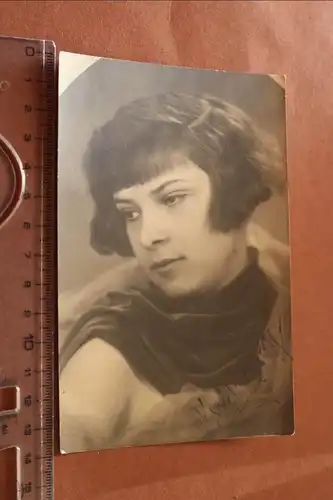 tolles altes Foto hübsche Frau - Schauspielerin ? signiert  1928