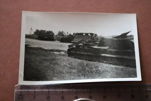  altes Foto zerstörte sowjetische Panzer - Ort ?