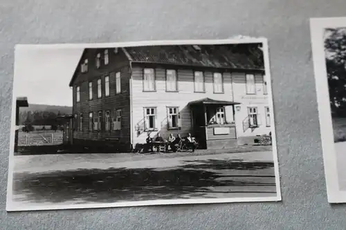 32 alte Fotos , Soldaten, Halbkette, zerst. Flugzeug unter anderm Dänemark Einsa