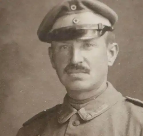 tolles altes Kabinettfoto - Portrait eines Soldaten mit Säbel  Hamburg