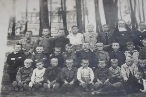 tolles altes Gruppenfoto - Knaben des Kinderheims Marienruhe - Hammelburg