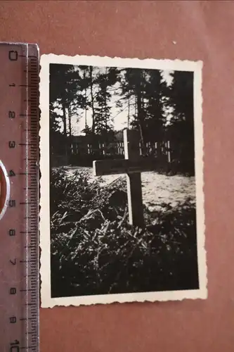 altes Foto - Soldatengräber 1944