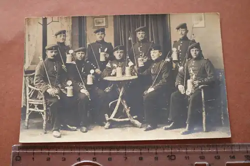 tolles altes Foto - Reservisten mit Bierkrügen  und Stock - Mülhausen Elsass