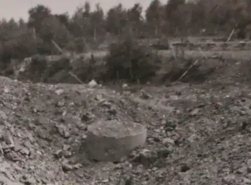 altes Foto - Bunkeranlage Geschützturm - Maginotlinie ???