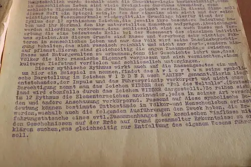 altes Heft Menschen-Typen  und lose Blätter - Astrologie  1938