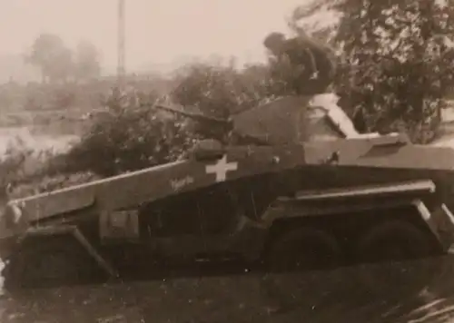tolles altes Foto - Panzerspähwagen  SdKfz 231  York 